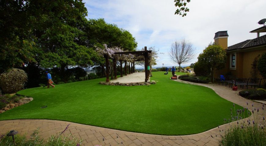 Synthetic grass for sale