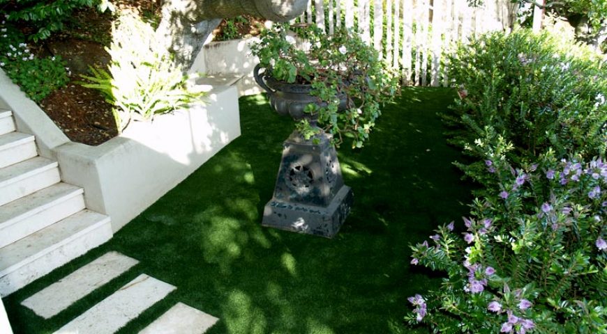 Benefits of using artificial turf in the gardens